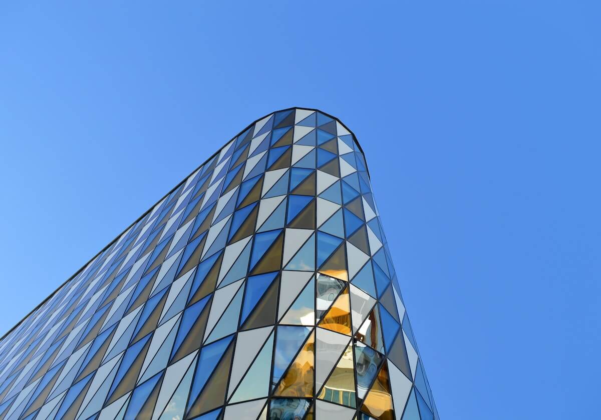 神马影视对照读一遍：先看前提藏在哪里，再把情绪词和事实词分开